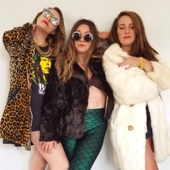 Meet your Posher, Hannah - Picture 2 of 2